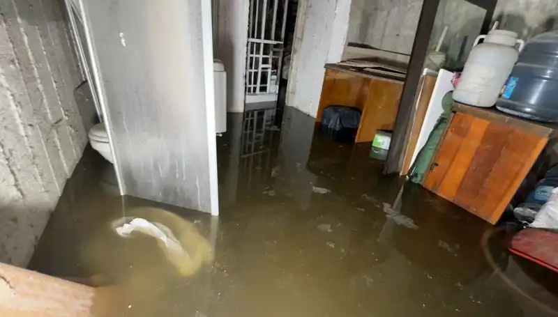 Avcılar'da Şiddetli Yağışlar Su Baskınlarına Neden Oldu