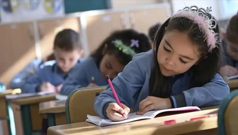 Okullar Ara Tatil Sonrası Ne Zaman Açılacak? 2024-2025 Takvimi Açıklandı