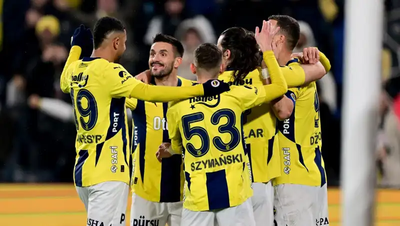 Kadıköy'de Spor Tutkusu Tavan Yapıyor: Taraftarlar Buluşma Noktası Olacak!