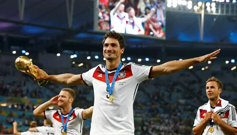 Alman Futbolunun Efsanesi Hummels, Futbol Kariyerini Noktalıyor