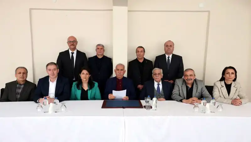 PKK'nın Fesih İlanı Sonrası Türkiye'de Terörsüz Bir Gelecek İçin İlk Adımlar