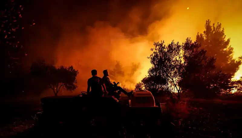 Çanakkale'deki Orman Yangını: Kahreden Gelişme, 785 Kişi Tahliye Edildi