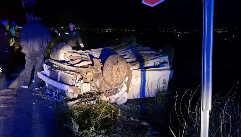 Şarampole Devrilen Otomobil Kazasında 1 Kişi Hayatını Kaybetti, 3 Yaralı