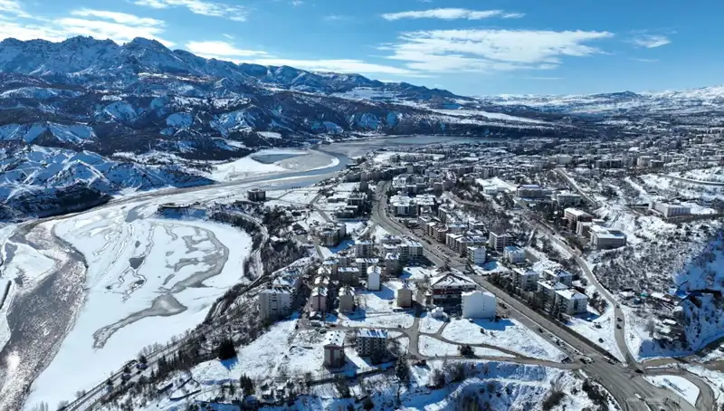 Tunceli'de Yağışlar Nedeniyla 131 Köy Yolu Ulaşıma Kapandı