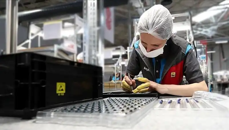 Foxconn, Yapay Zeka Çağını Başlatıyor: İlk Büyük Dil Modeli Tanıtıldı