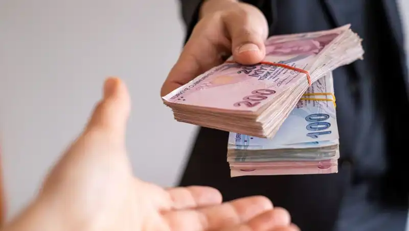 Nisan 2025’te Faizsiz Kredi Veren Bankalar: En Yüksek Limitler ve Koşullar