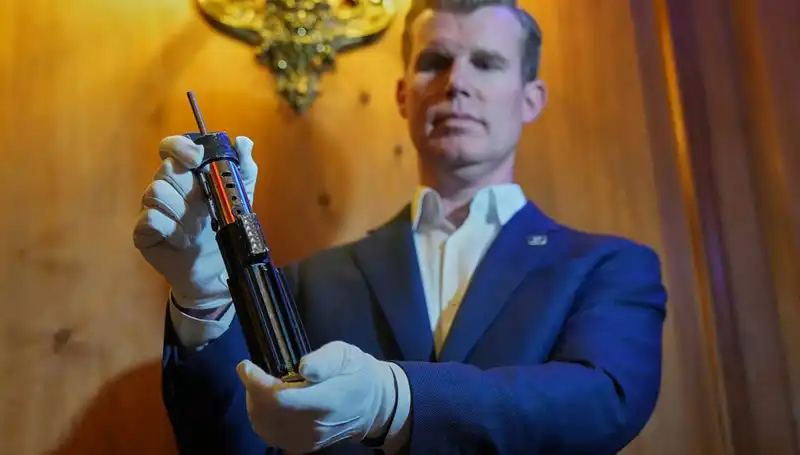 Darth Vader’ın İkonik Işın Kılıcı Tarih Yazdı: 3.65 Milyon Dolar!