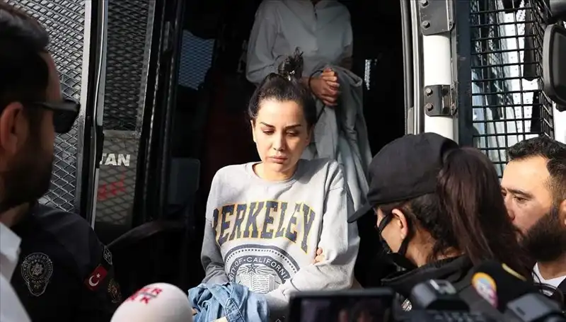 Dilan Polat'ın Instagram Hesabı Erişime Kapatıldı mı? İşte Sebepler!