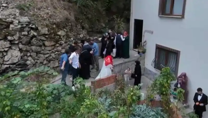 Düğün Eğlencesi Kanlı Amaçla Bitiyor: Şok Edici Anlar