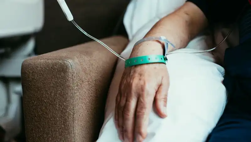 Kolon Kanserinin Erken Uyarı İşaretleri: Bilmeniz Gerekenler