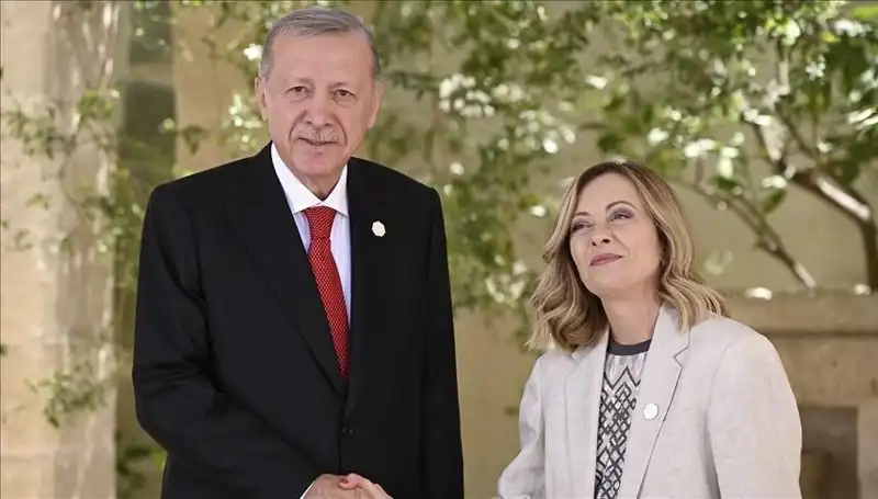 İstanbul’daki Akdeniz Zirvesi: Erdoğan, İtalya ve Libya Başbakanlarıyla Buluşuyor