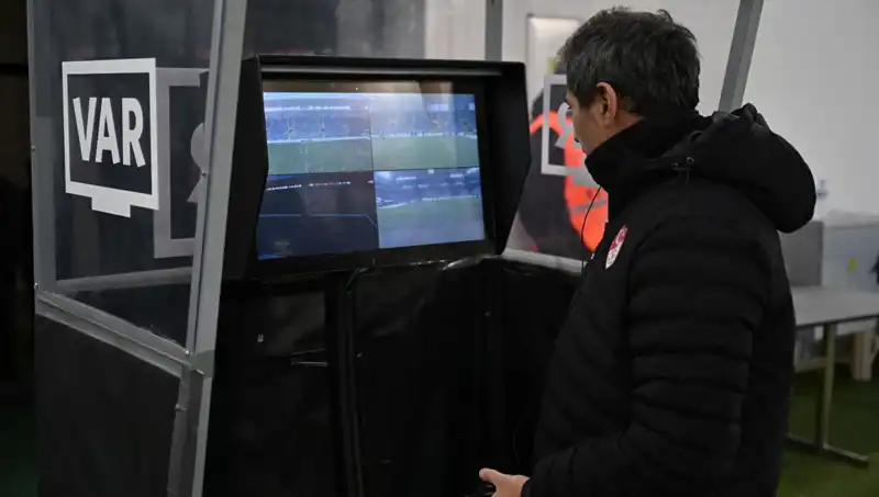 Beşiktaş-Gaziantep FK Maçında Alman VAR Hakemi İlk Kez Görev Alıyor