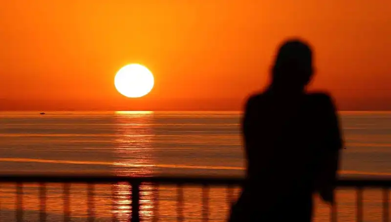 Batı'da Serin Hava Dalgası, Doğu'da Rekor Sıcaklıklar Bekleniyor