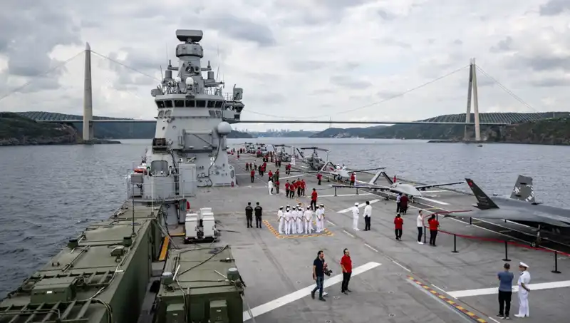 TCG Anadolu, Sarayburnu'ndan Ayrılarak Yeni Göreve Çıktı