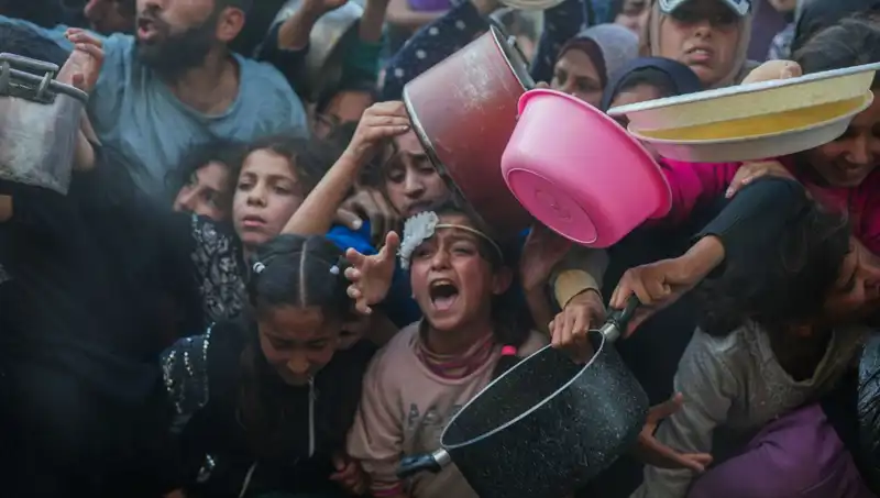 Gazze'deki Açlık Krizi Derinleşiyor: Un Stokları Tükendi, Ne Olacak?
