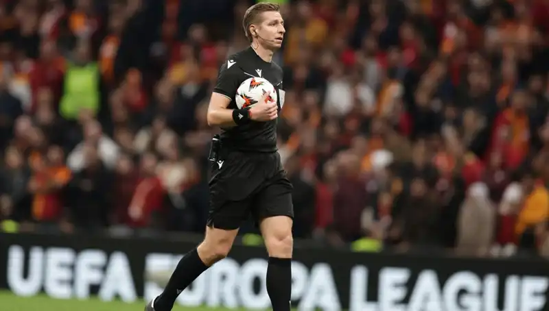 Galatasaray-Antalyaspor Maçında VAR Kararını Belçikalı Lawrence Verdi