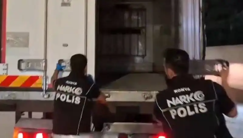 Konya’da Uyuşturucu Operasyonu: Dört Şüpheli Yakalandı, Şok Detaylar Ortaya Çıktı