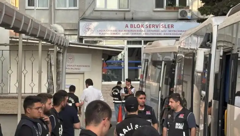 İBB Soruşturmasında Şok Gelişme: İETT Genel Müdürü de Arasında 25 Şüpheli Adliyeye Sevk Edildi
