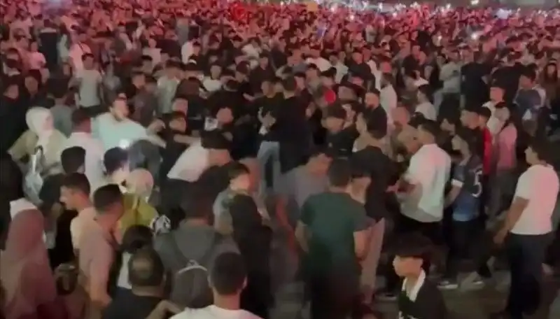 Geceye Damga Vuran Olay: Konserde Bıçaklı Kavga Çıktı