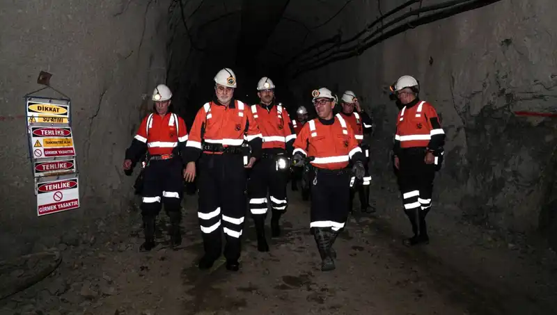 Bakan Işıkhan, Ülkenin En Büyük Altın Madeninde İncelemelerde Bulundu