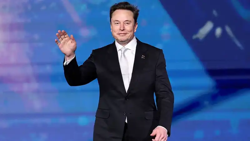 Tesla, "Canavar" Projesini Sonlandırdı: Gelecek Planları Ne Olacak?